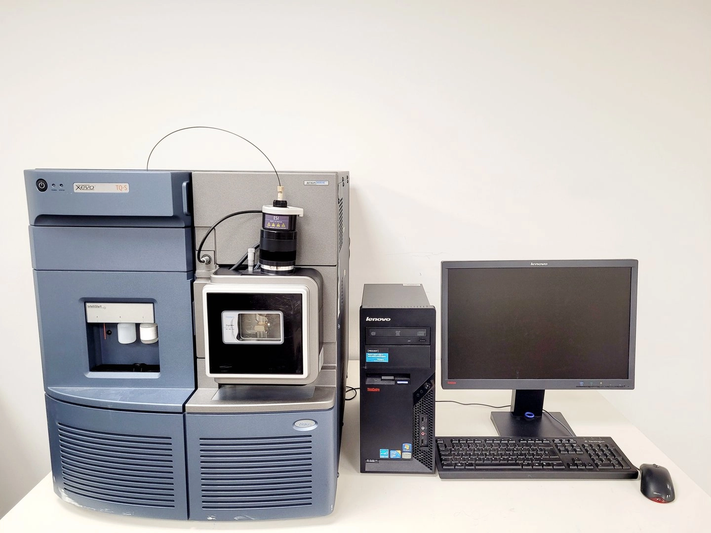 Waters Xevo TQ-S Mass Spectrometer (2011) w/ PC &amp;  Mass Lynx Software Lab