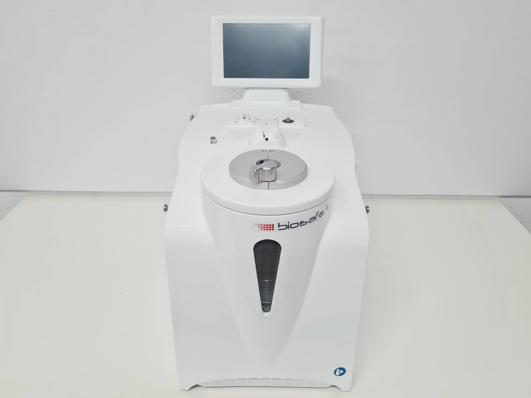 Biosafe Model Sepax S-100 Cell Separation System Lab