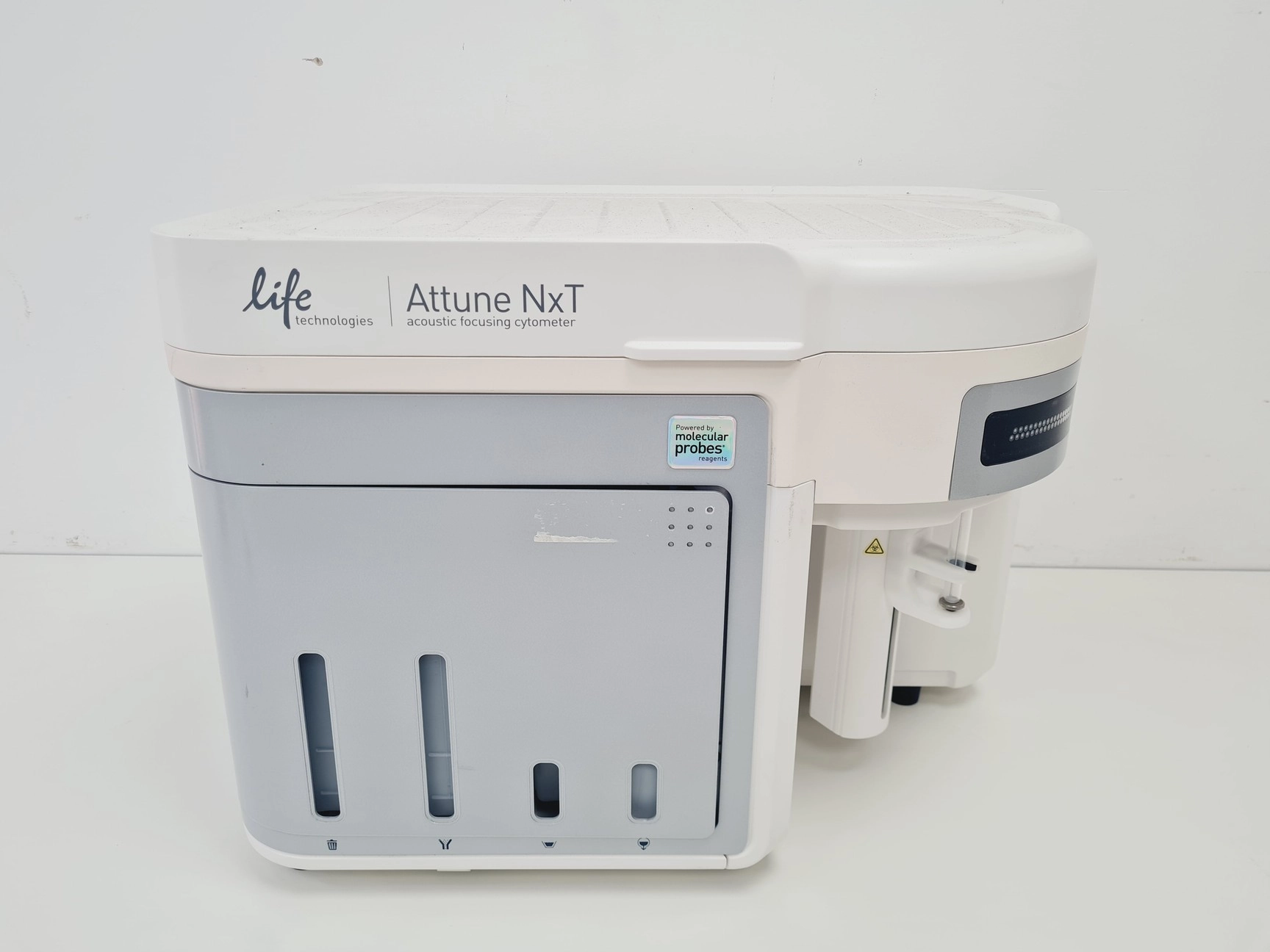 Life Technologies Attune NxT Acoustic Focusing Cytometer AFC2 Lab Spares/Repairs