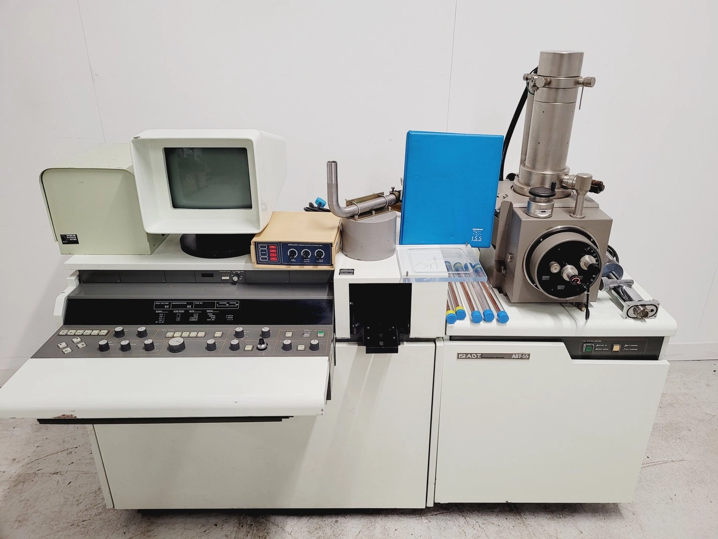 ISI ABT Scanning Electron Microscope (SEM) ABT-55 Lab