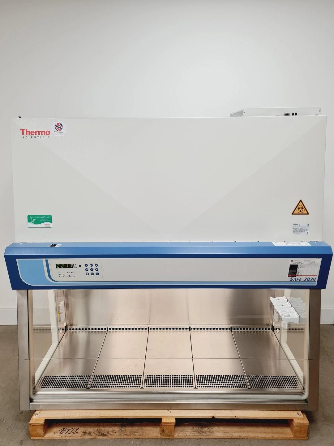 Thermo Fisher Class 2 Safe 2020 1.5 Biological Safety Cabinet Lab