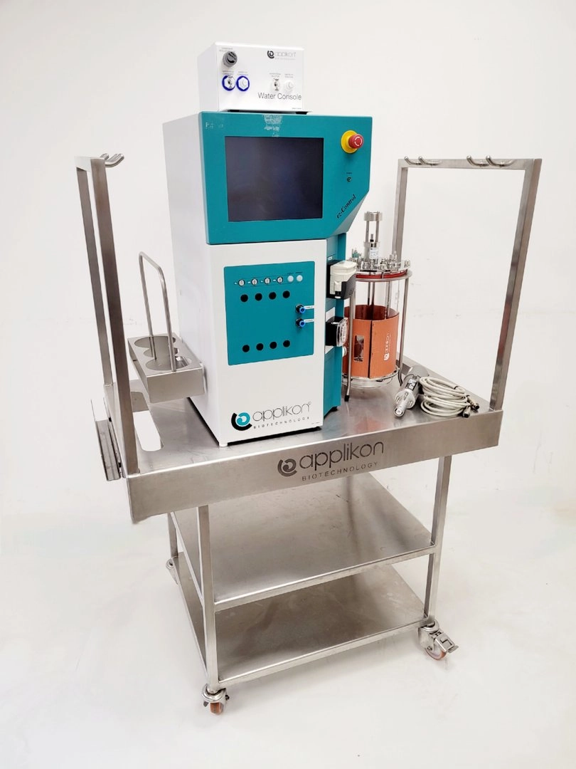 Applikon Biotechnology EZ-Control Bioreactor System Lab