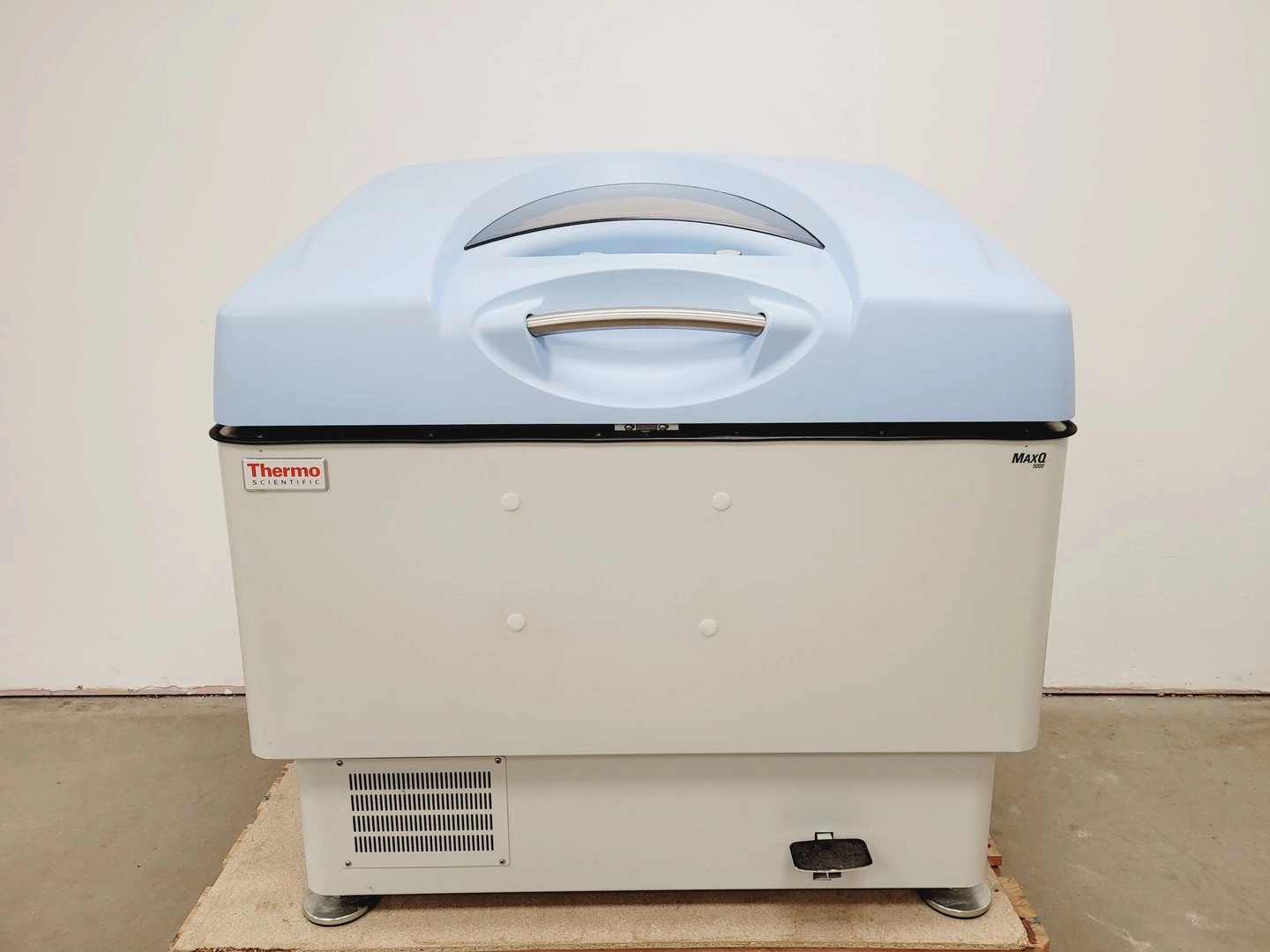 Thermo Scientific MaxQ 5000 Refrigerated Shaking Incubator Lab