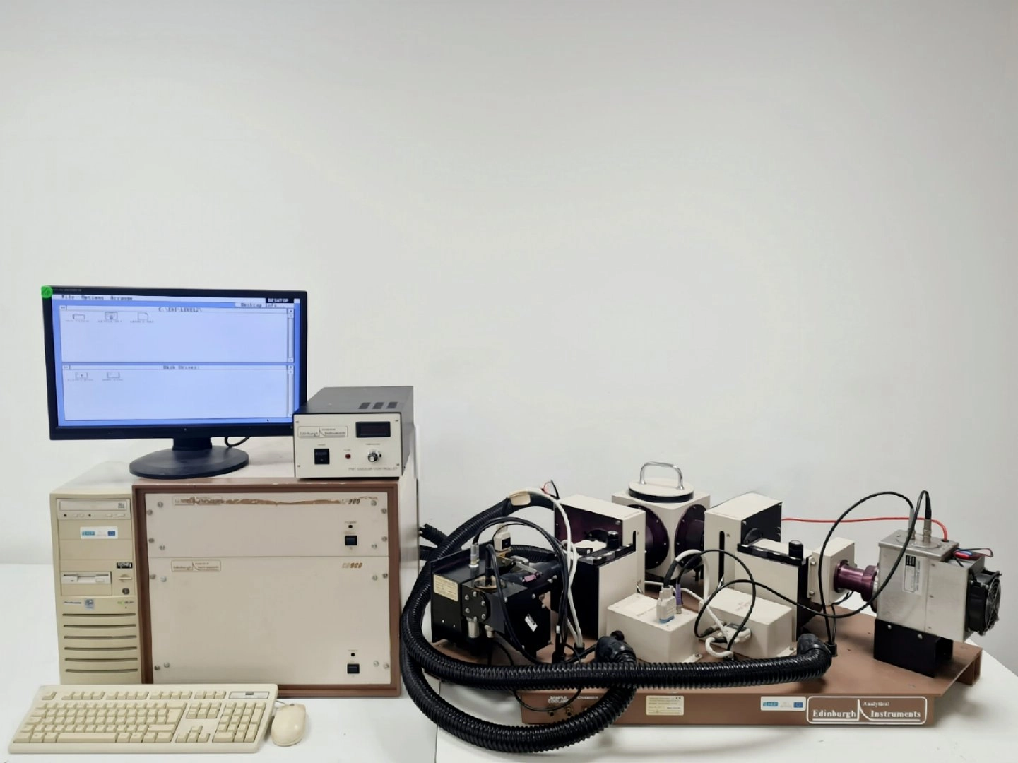 Edinburgh Instruments Time Correlated Single Photon Counting System