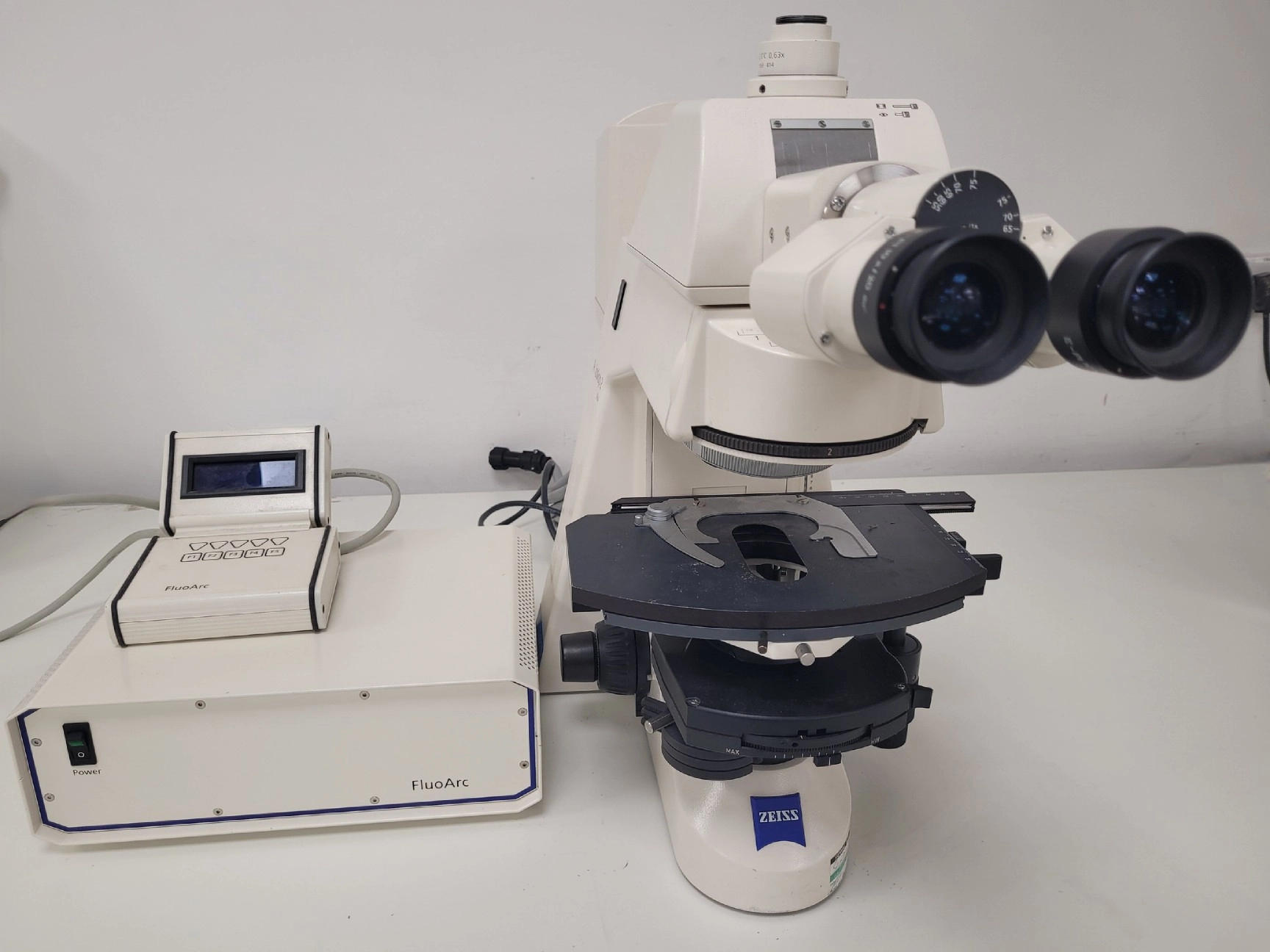 Zeiss Axioskop 2 Plus Microscope With FluoArc Power Supply Lab