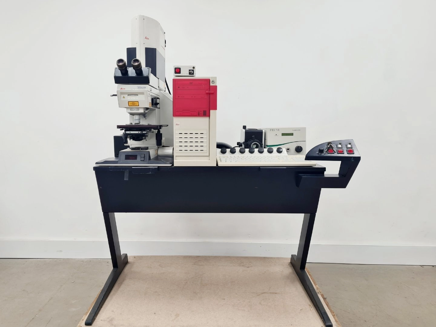 Leica Microsystems Type - TCS SP2 Confocal Microscope System Lab