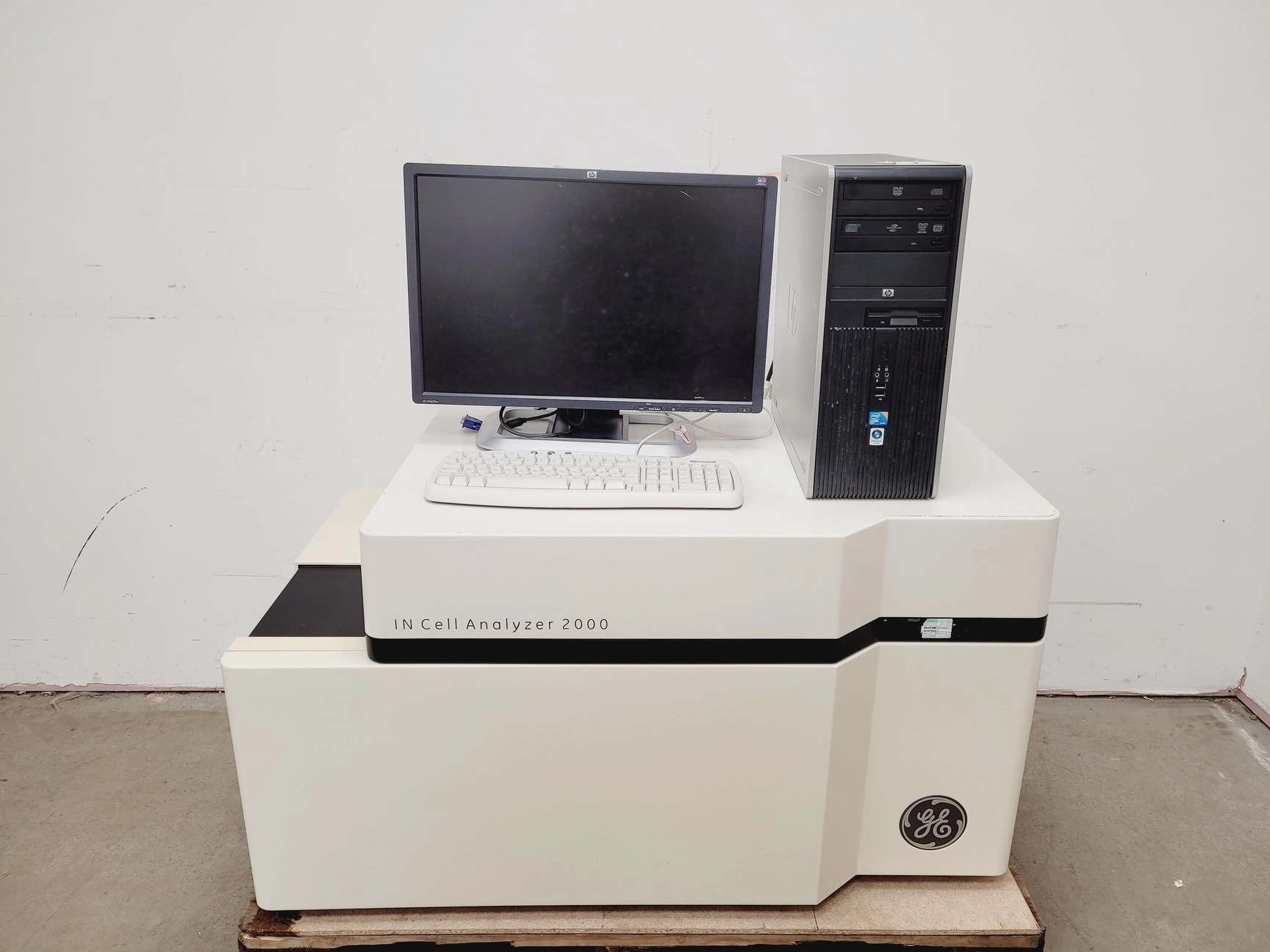 GE Healthcare IN Cell Analyzer 2000 Imaging System  Product no. 52-851714-000