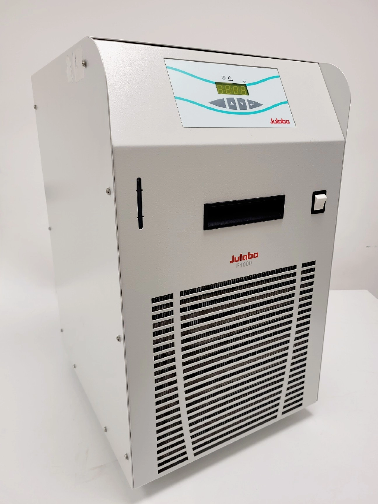 Julabo F1000 Recirculating Chiller Lab