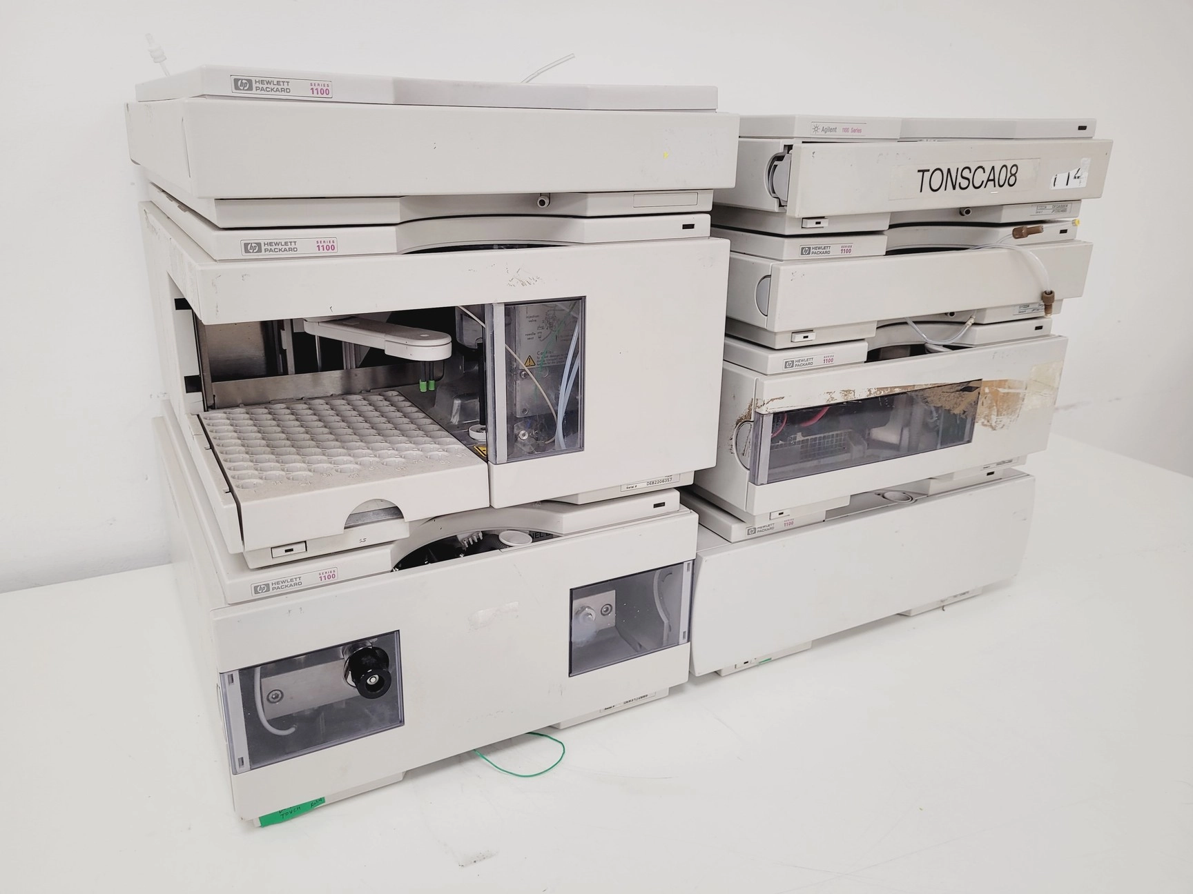 Hewlett Packard 1100 Series HPLC System, G1322A, G1312A, G1313A, G1315A Lab