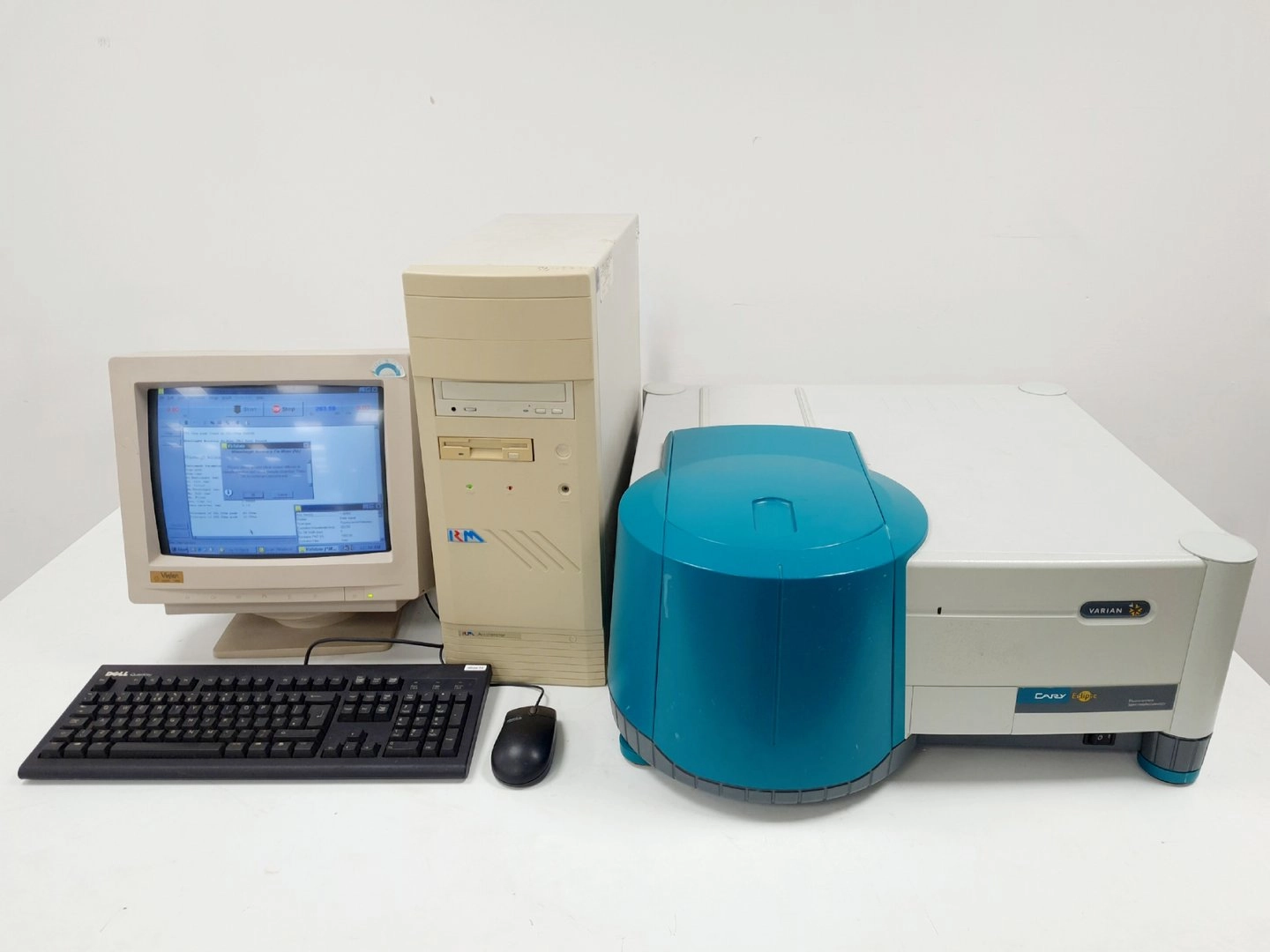 Varian Cary Eclipse Fluorescence Spectrophotometer w/ PC &amp; Cary Eclipse Software