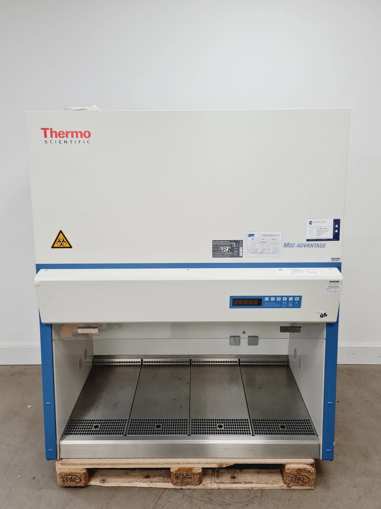 Thermo Scientific MSC-Advantage Class 2 Biological Safety Cabinet MSC 1.2 Lab