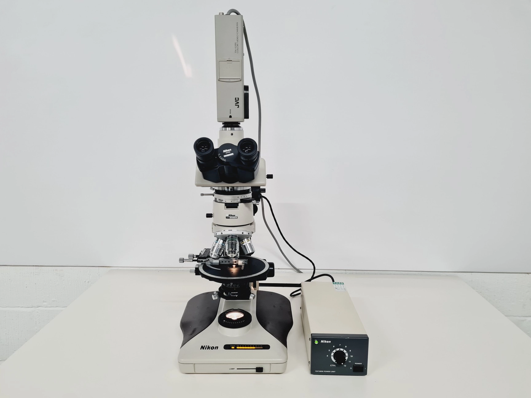 Nikon Optiphot-2 Microscope Lab w/ 4 x Objectives Japan M Plan, Fluor Lab