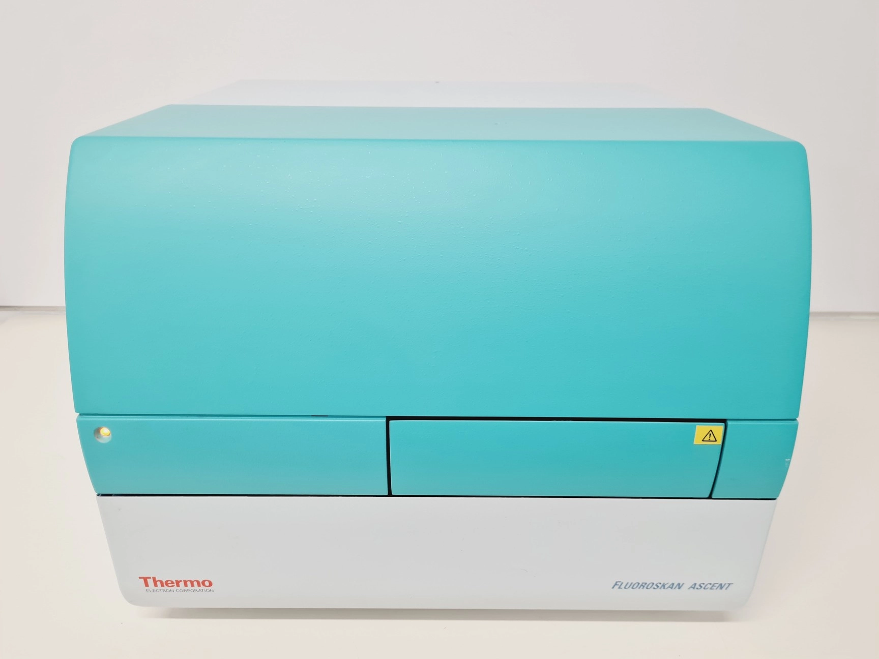 Thermo Fluoroskan Ascent 374 Microplate Reader Lab