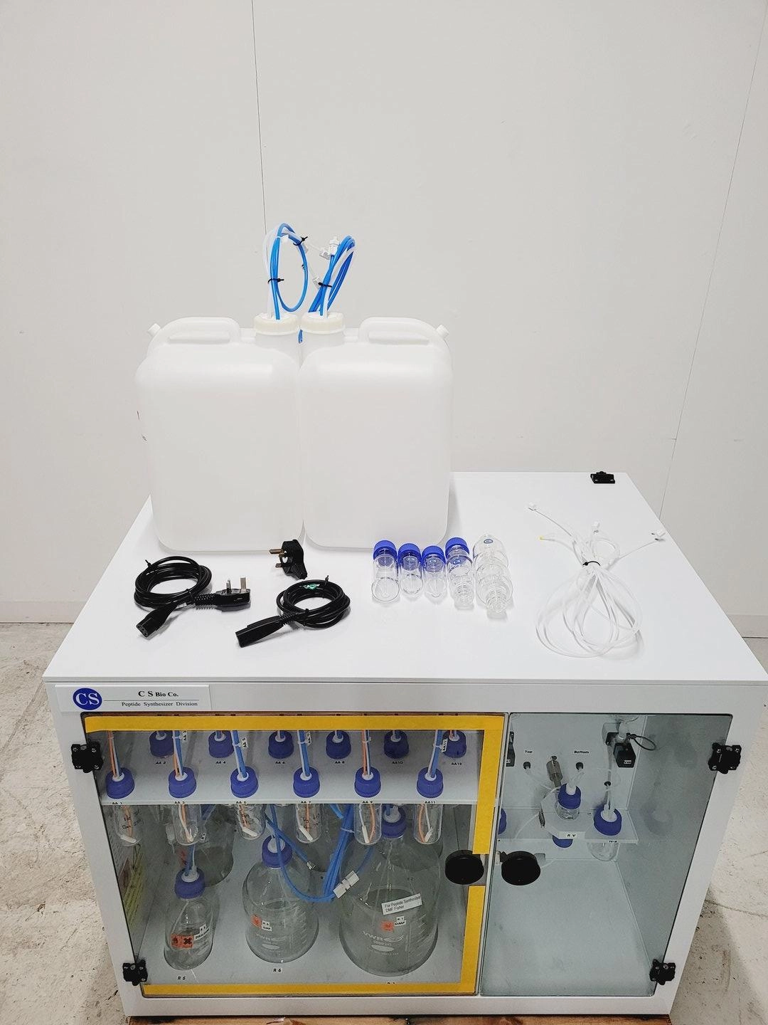 CS Bio Co. Peptide Synthesizer Model CS136 Full Glassware Lab