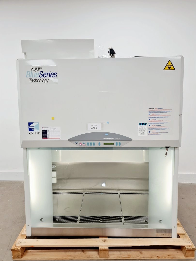 Kojair Model SL-130 DEF Blue Series Class II Safety Cabinet Lab