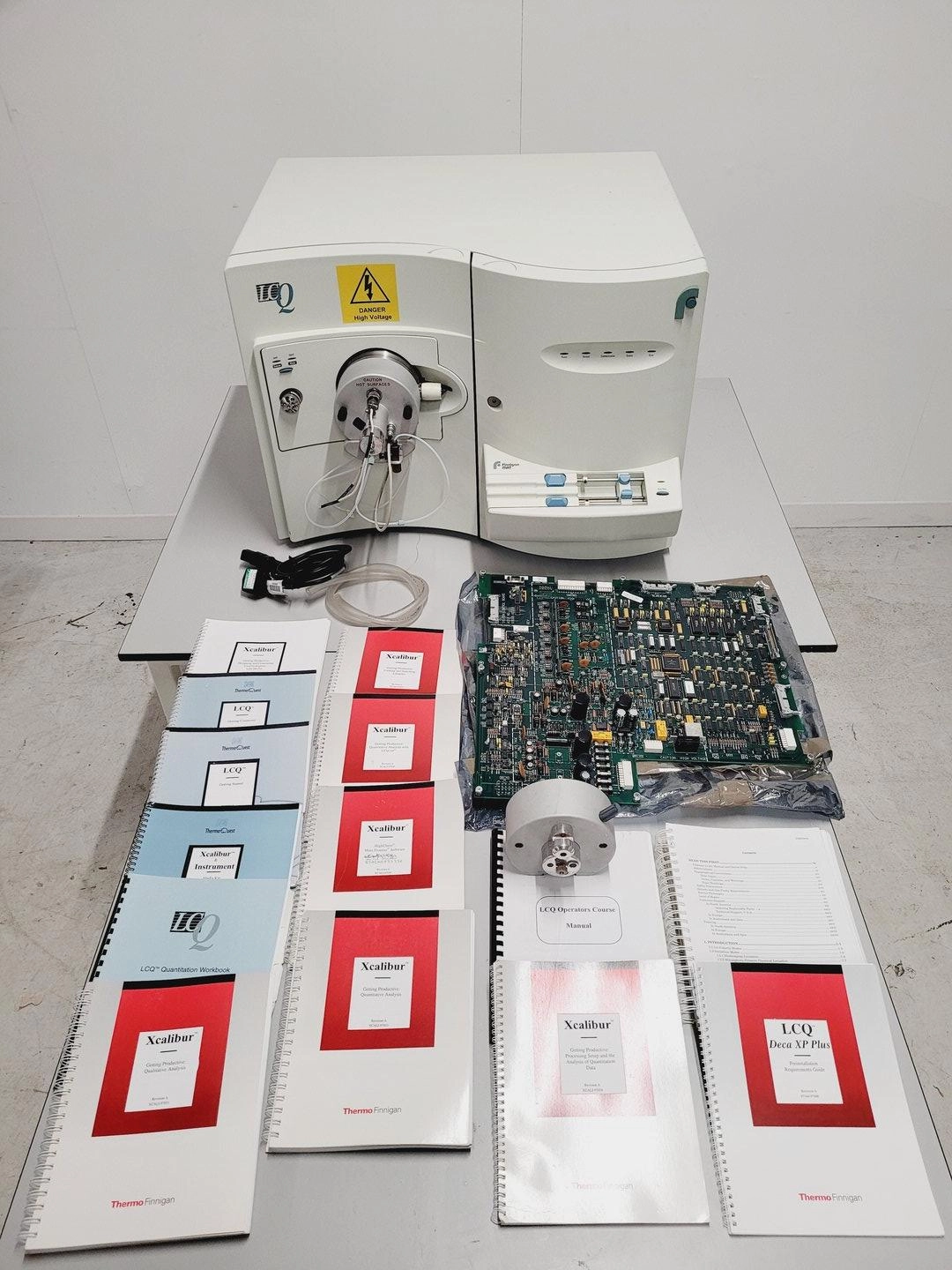 Finnigan MAT LCQ Mass Spectrometer System Lab