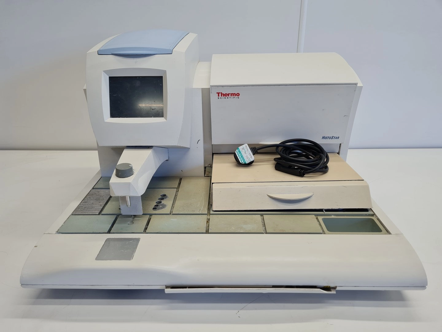 Thermo Scientific HistoStar Tissue Embedding Centre Lab