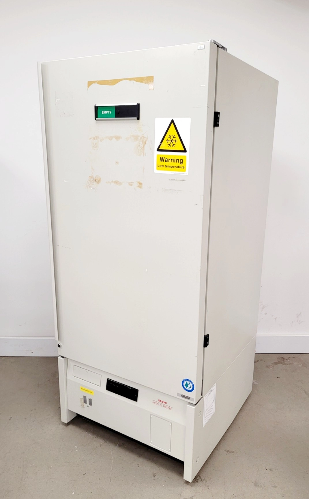 Sanyo MDF-U442 Medical Freezer Lab