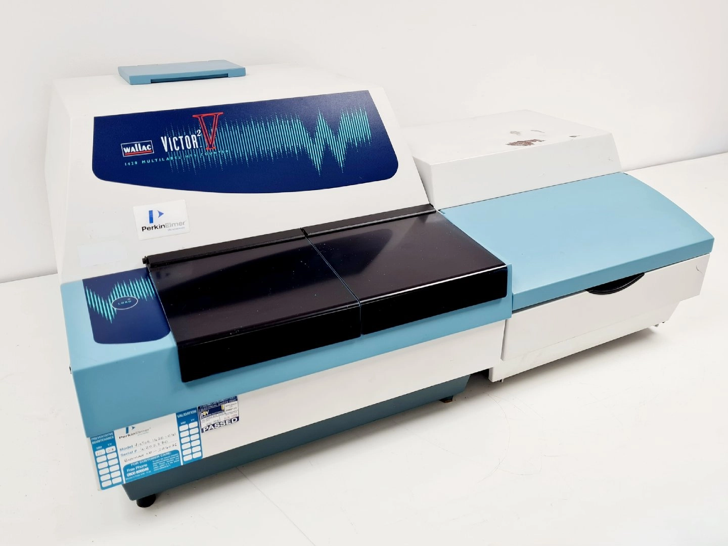 Perkin Elmer Wallac Victor 2 1420 Multilabel Counter with  Liquid Injector