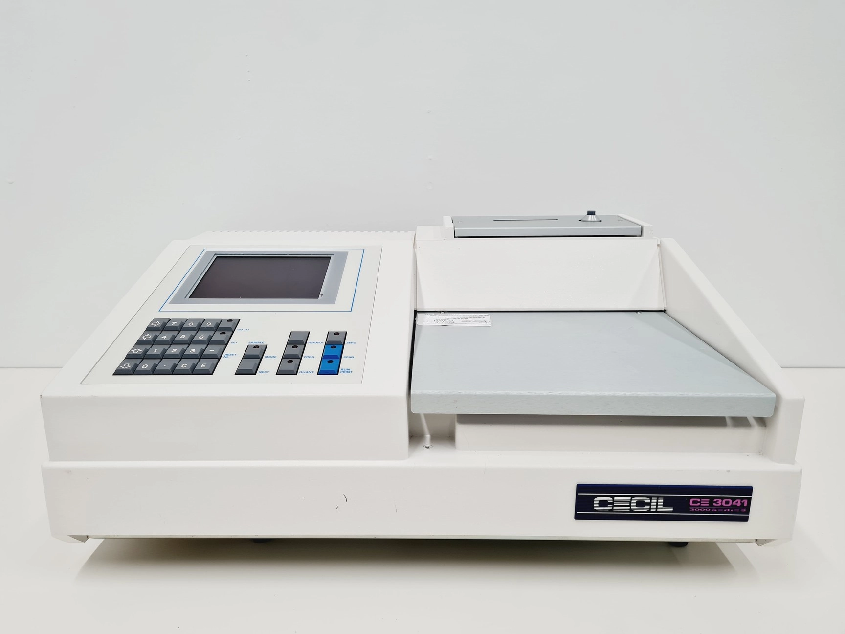 Cecil CE 3041 3000 Series UV/VIS Spectrophotometer Lab