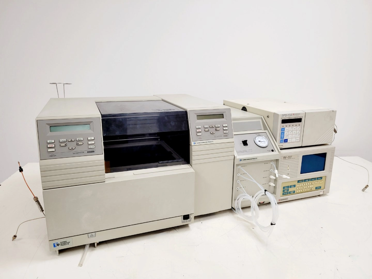 Thermo Separation Products/Shimadzu HPLC System - AS3000 - P1500 - RF-551 Lab