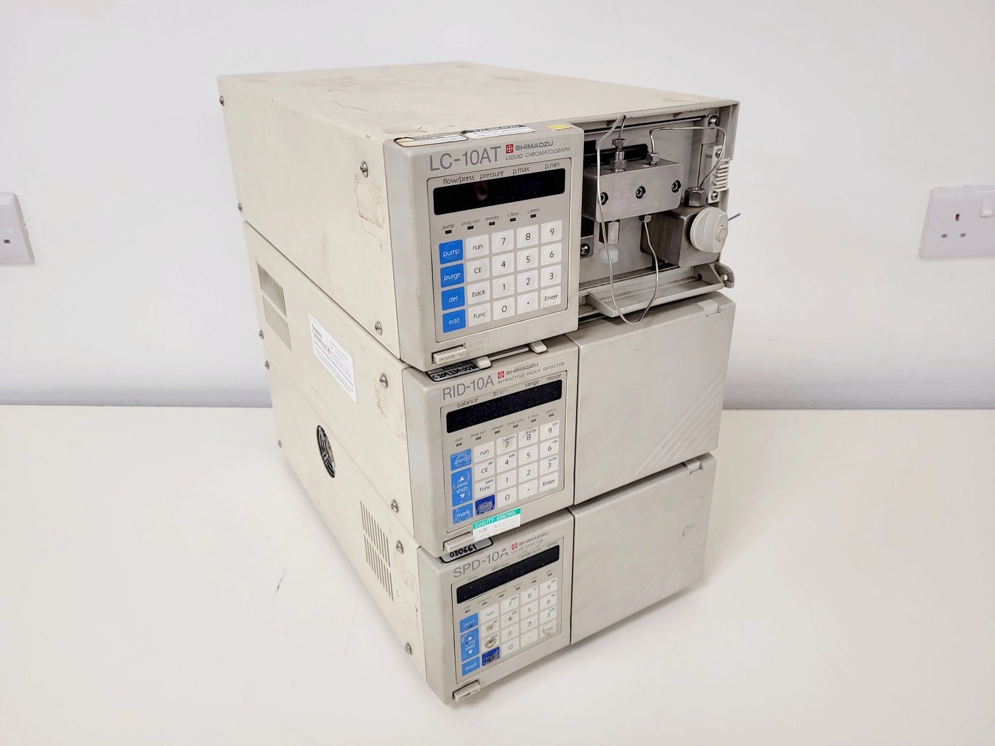 Shimadzu HPLC System, SPD-10A, LC-10AT, RID-10A Lab