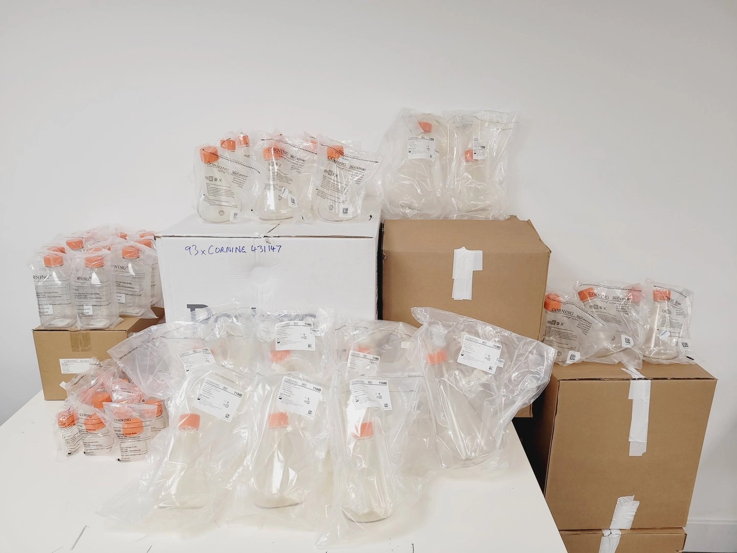 Pallet of Corning Assorted Plastic Erlenmeyer Flasks  43114 431433 Mixed Sizes