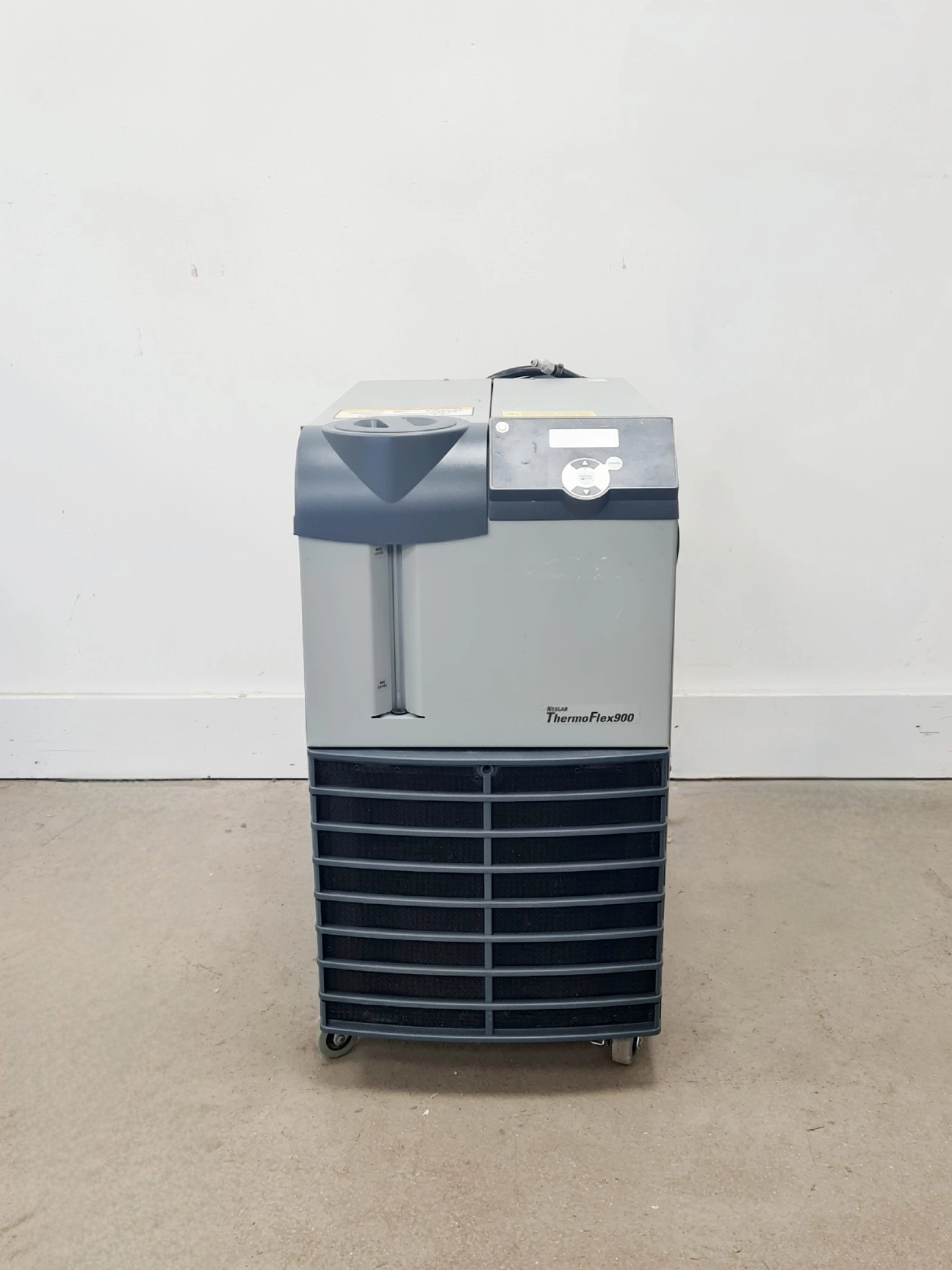 Thermo Scientific ThermoFlex 900 Recirculating Chiller Lab