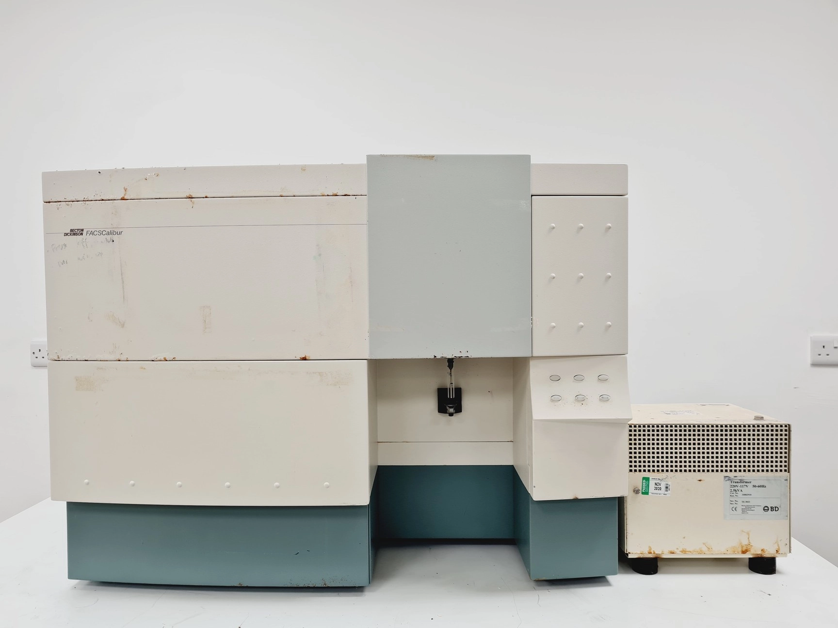 BD FACSCalibur Flow Cytometer System Lab