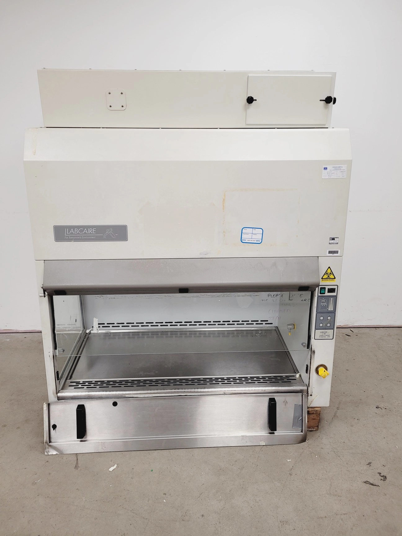 Labcaire Model - BH12 Class II Biological Safety Cabinet Lab