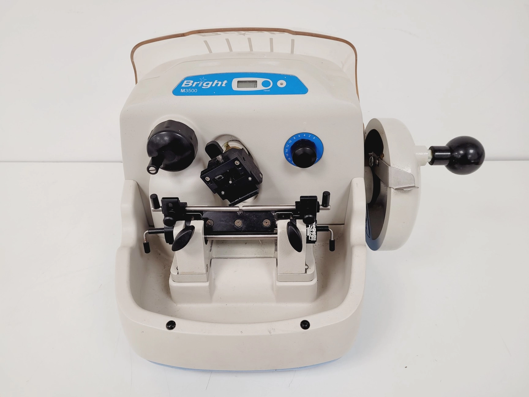 Bright Microtome Model M3500 Lab