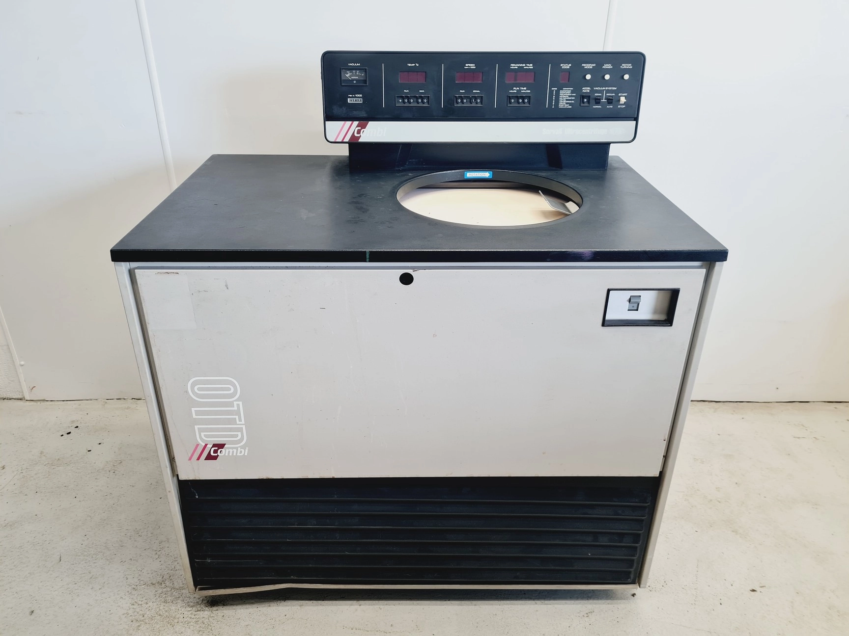 Sorvall OTD-COMBI Ultracentrifuge w/ Sorvall T-865.1 Rotor Spares/Repair Lab