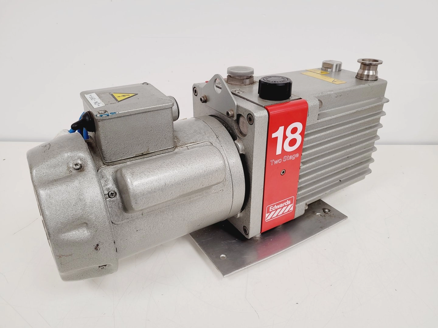 Edwards 18 E2M-18 Two Stage Rotary Vane Vacuum Pump Lab