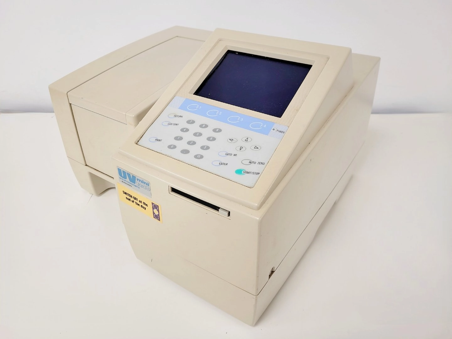 Shimadzu UVmini 1240 Spectrophotometer Lab