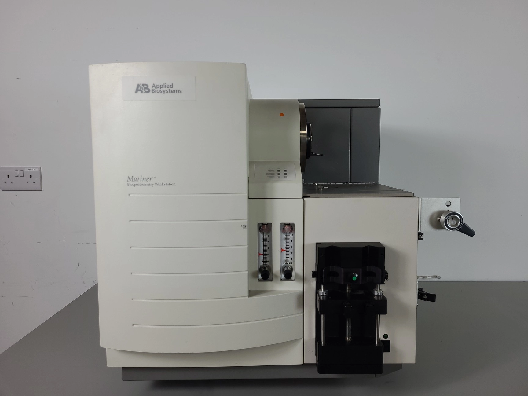 Applied Biosystems Mariner Biospectrometry Spectrometer Workstation Mass Spec