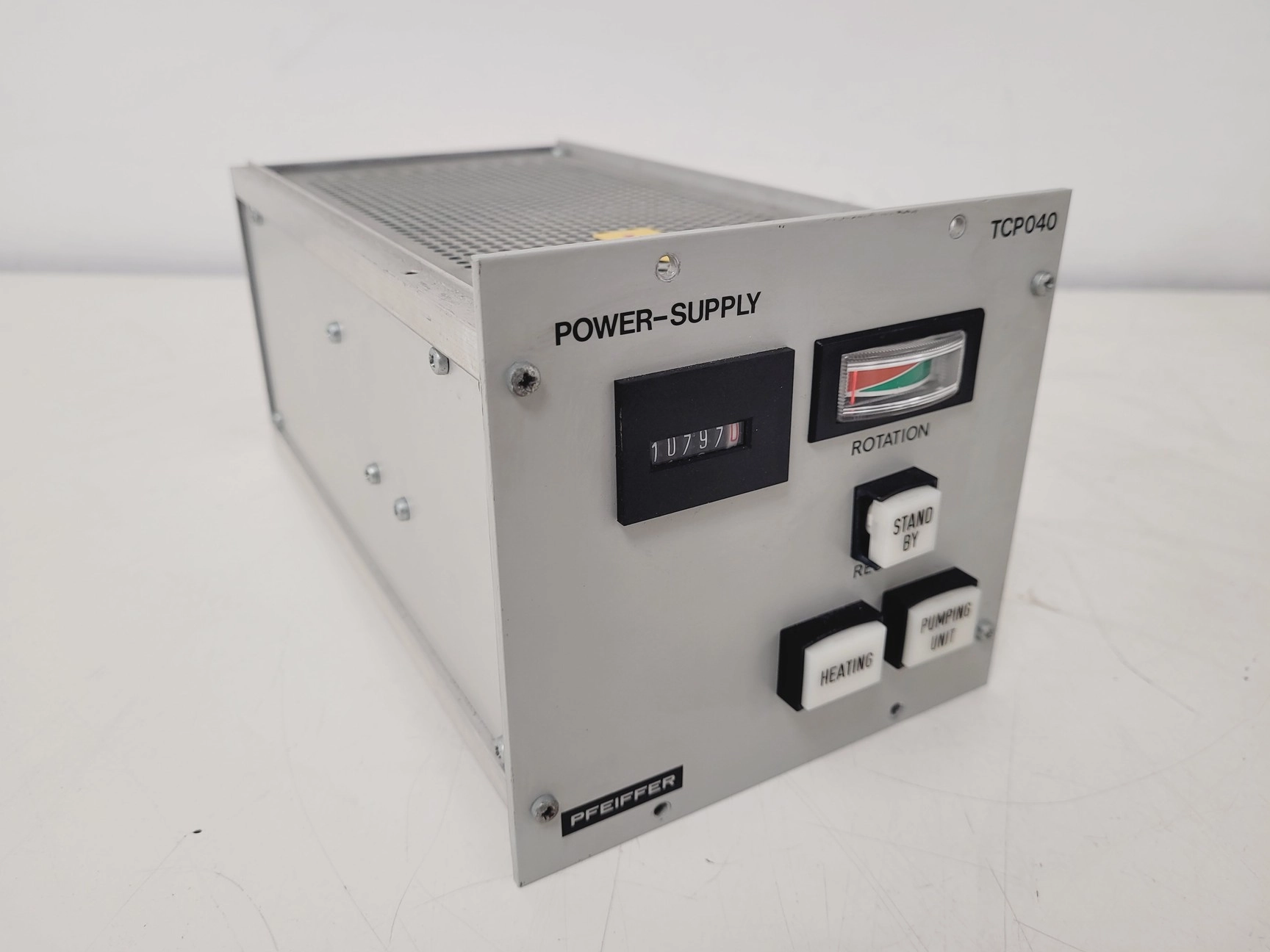 Pfeiffer TCP040 Power Supply Lab