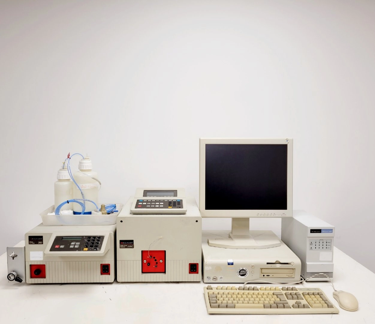 Perkin Elmer HPLC System - 250 LC - 235C LC235C - 600 Link 610 Lab