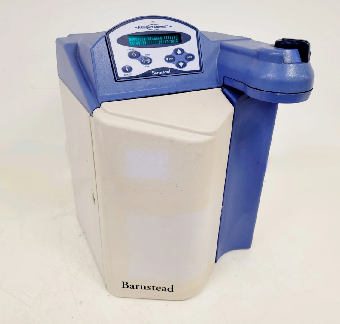 Barnstead NANOpure Diamond Water Purification System D11931  Lab