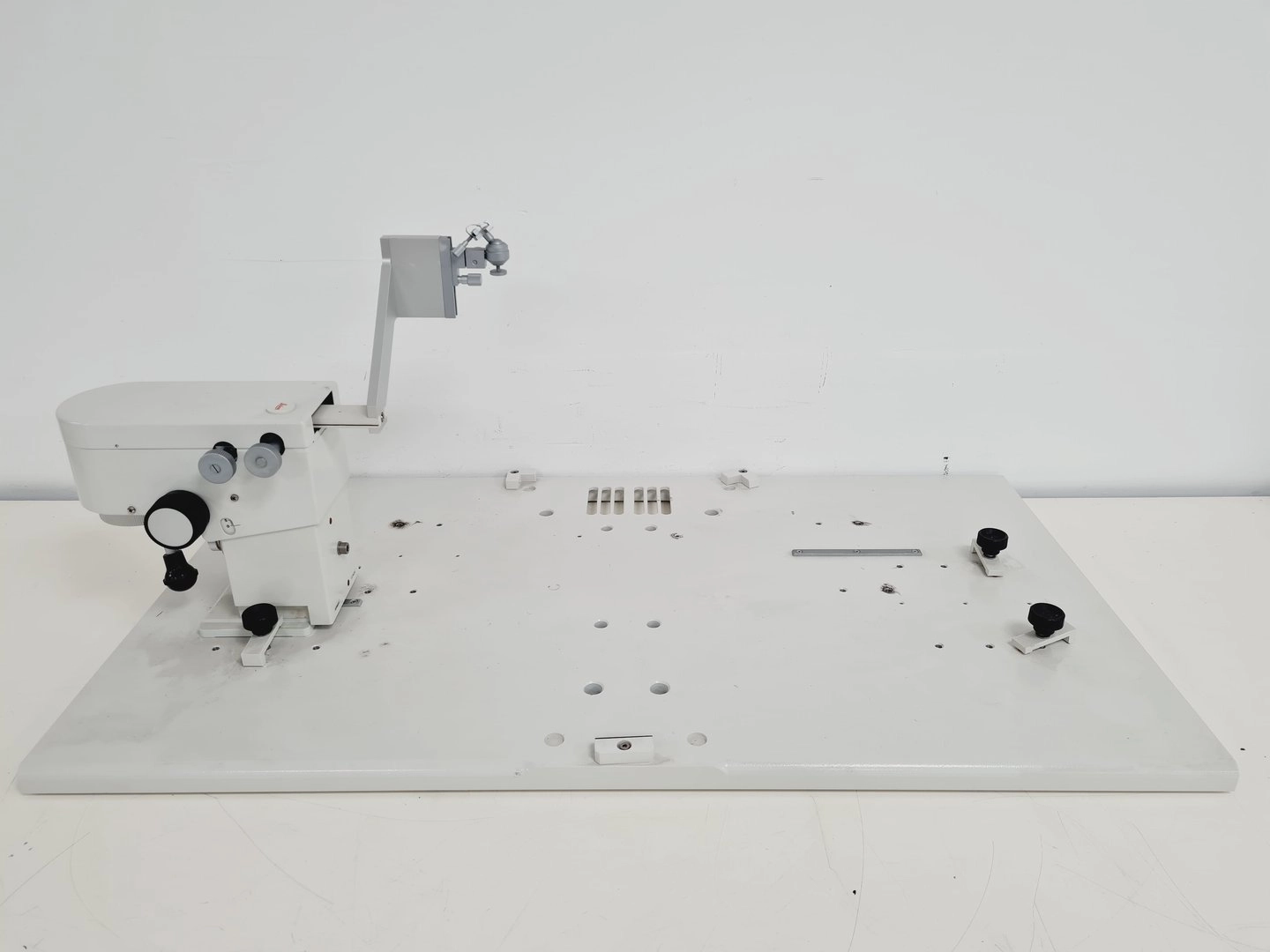 Leica Microscope Micromanipulator with Stand Lab