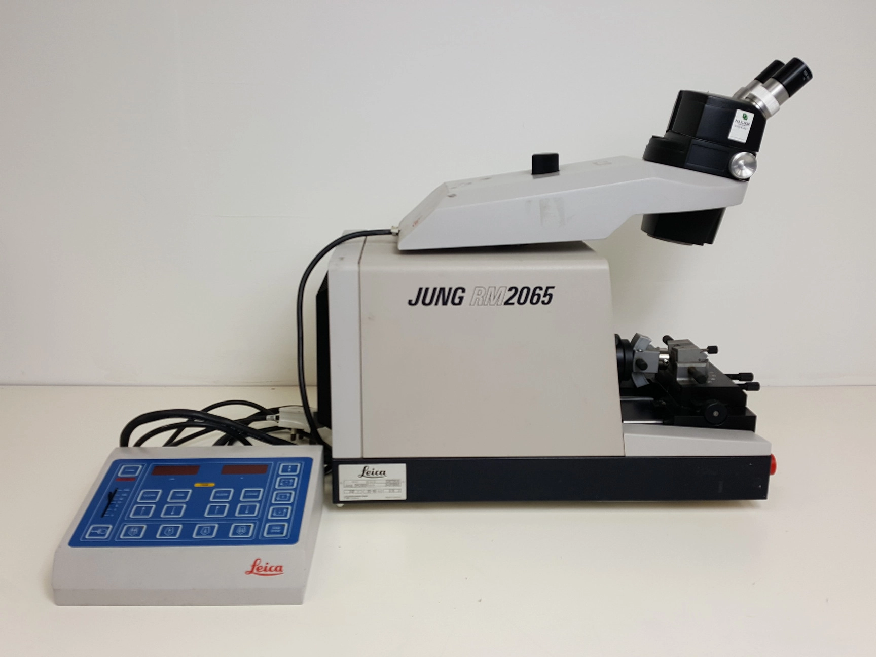 Leica Jung RM2065 Rotary Microtome with Controller Lab