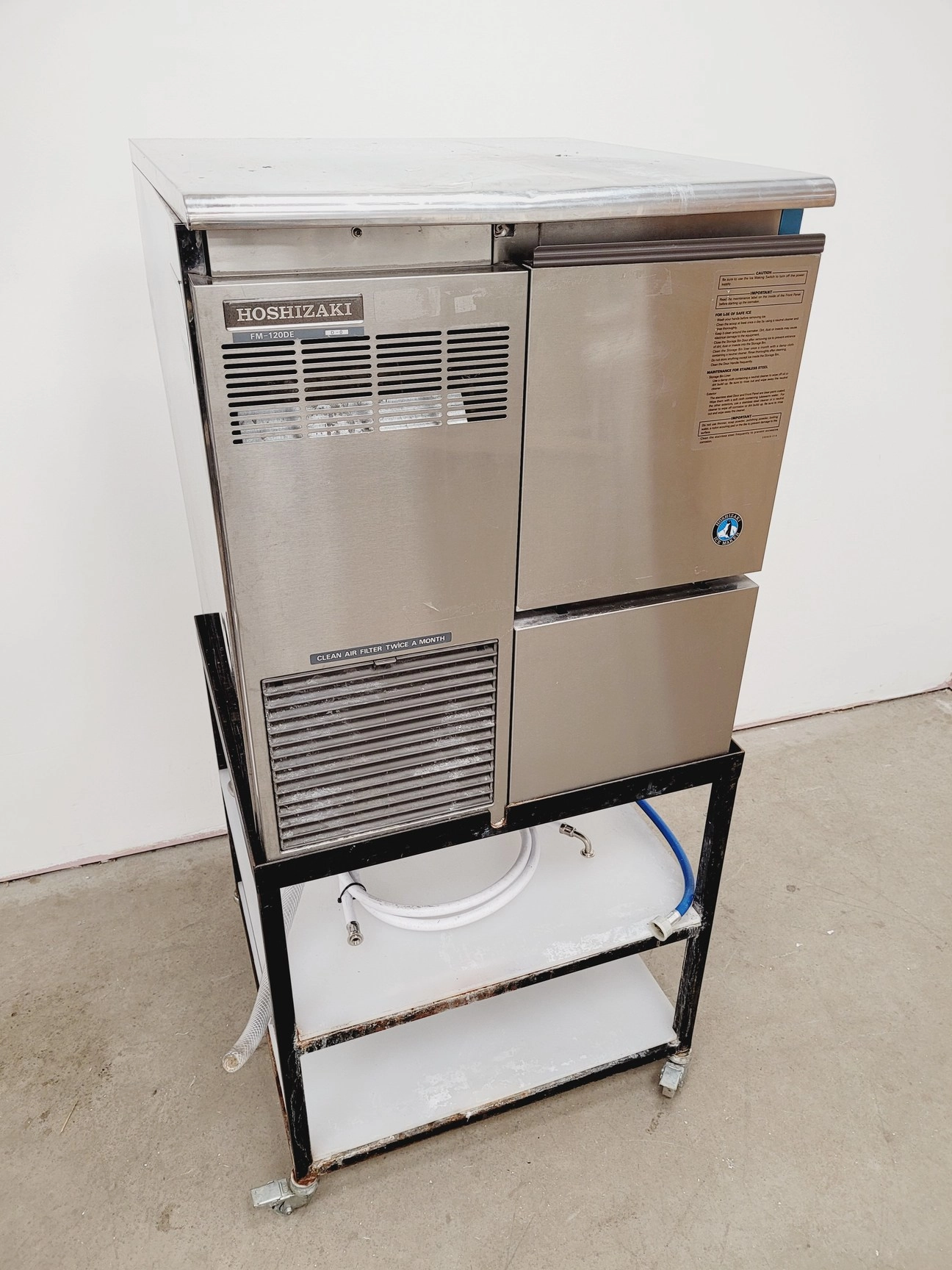 Hoshizaki Laboratory Ice Maker Flaker Machine  Model - FM-120DE Lab