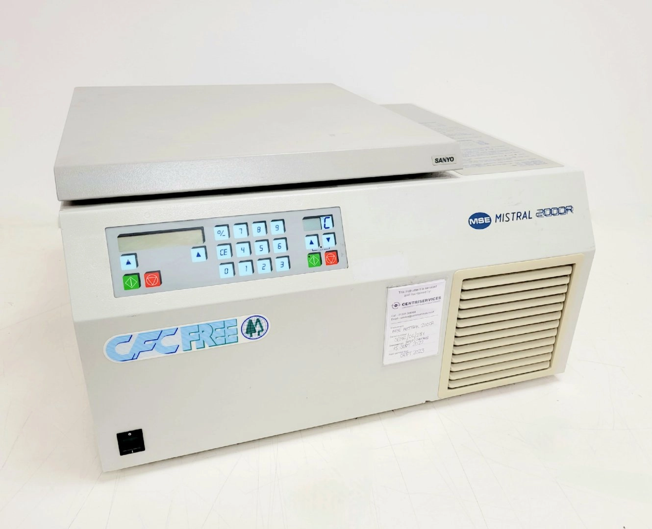 Sanyo MSE Mistral 2000R Refrigerated Benchtop Centrifuge with 4500rpm Rotor Lab