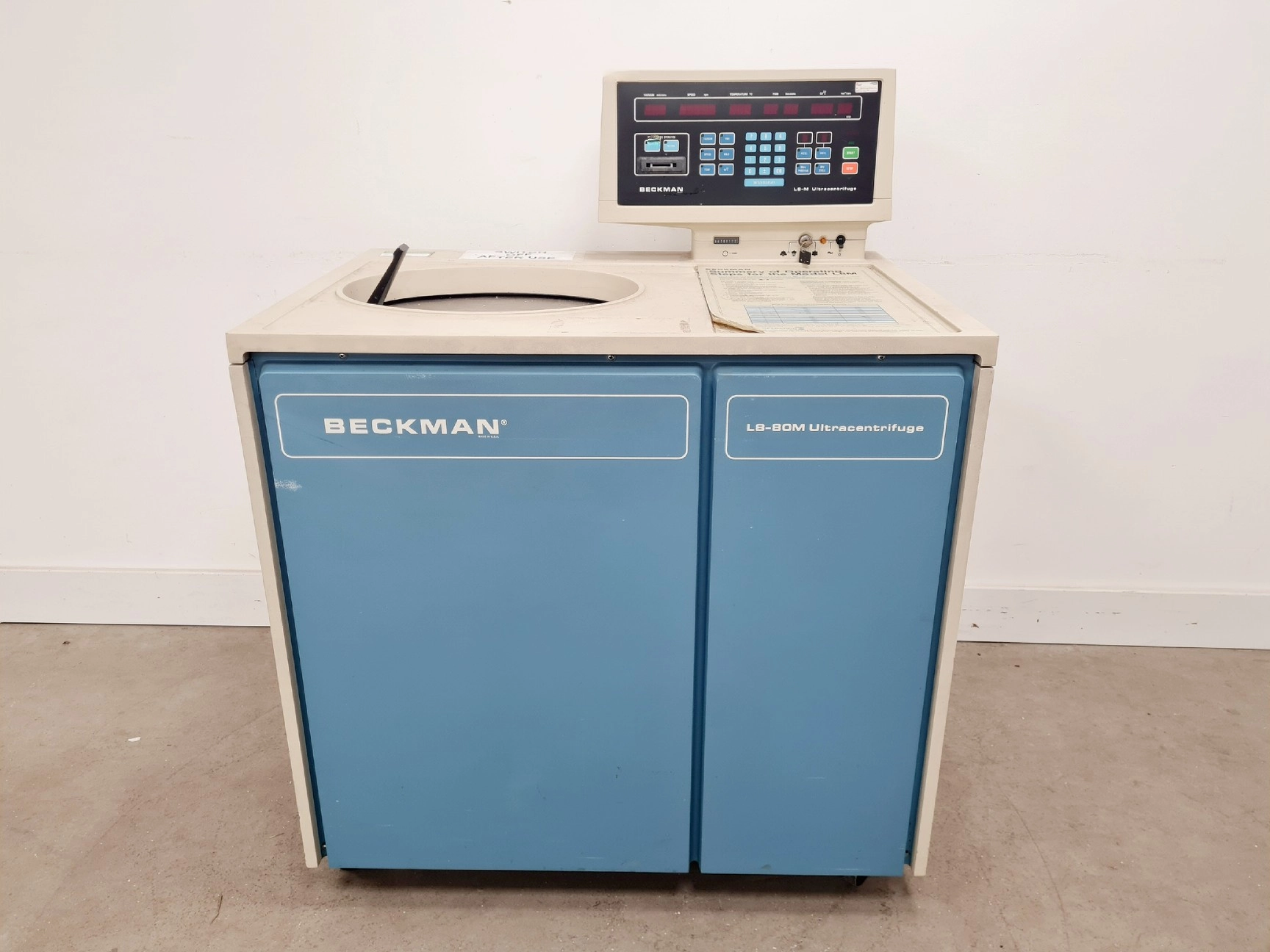 Beckman L8-80MW Ultracentrifuge Lab