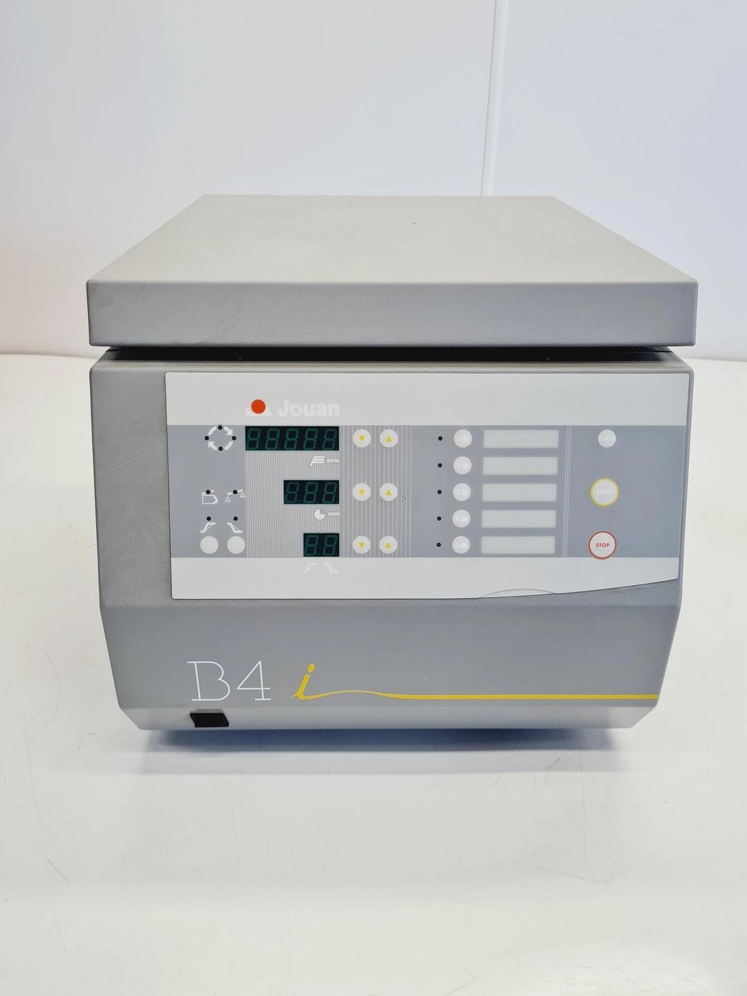 Jouan B4i Benchtop Centrifuge with S40 Rotor Lab