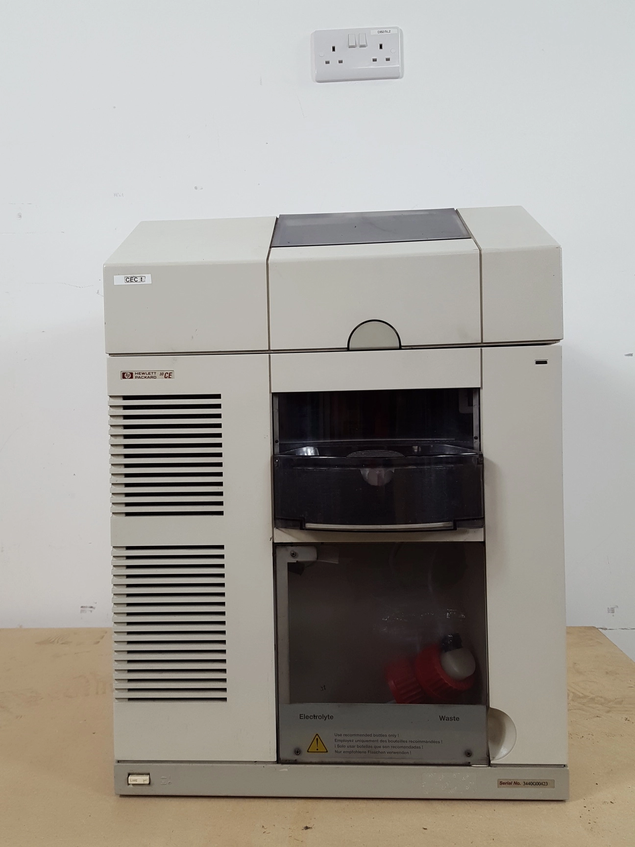 Hewlett Packard 3D CE Capillary Electrophoresis Unit Model: G1600AX Lab