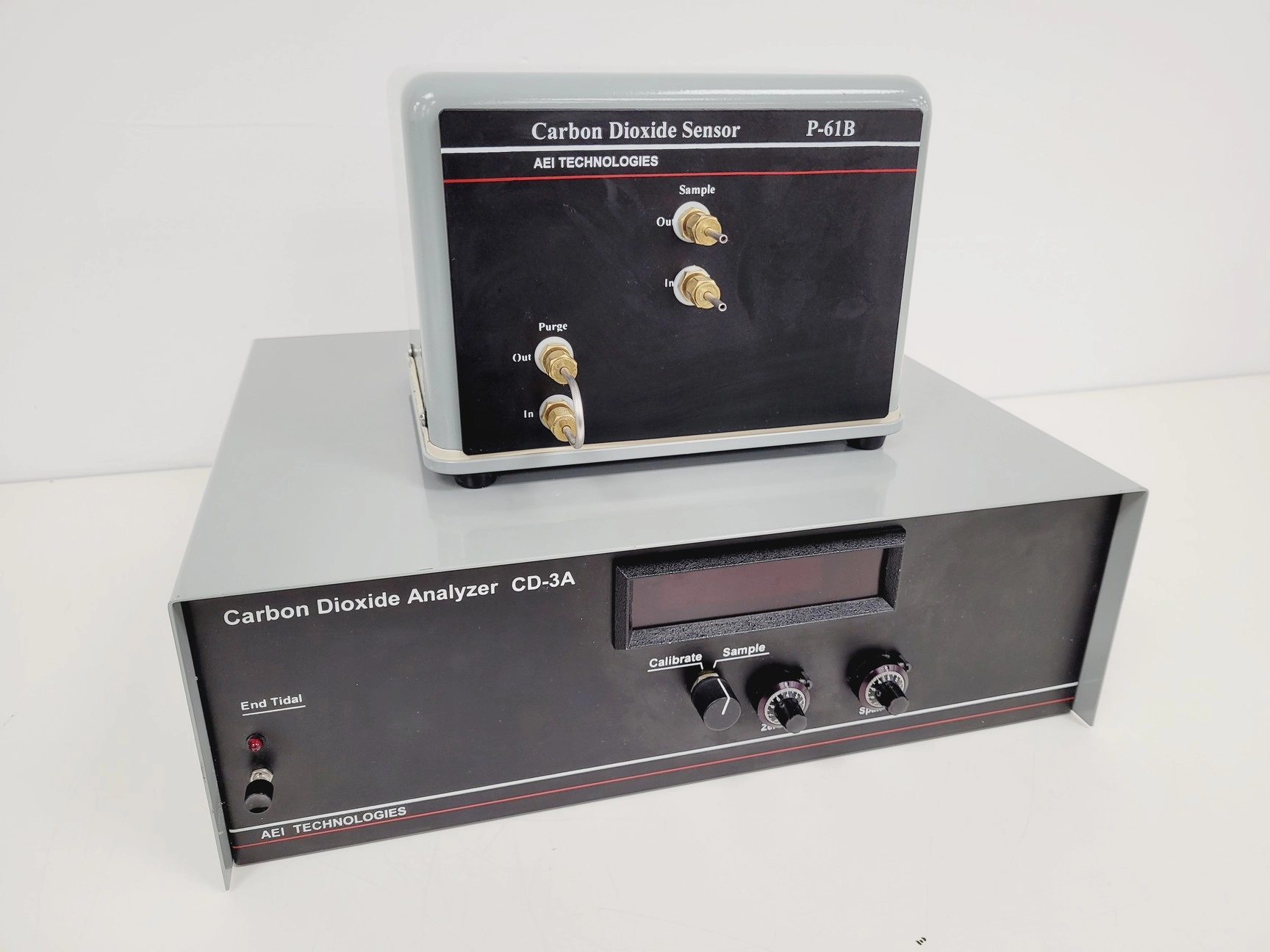 AEI Technologies Carbon Dioxide Analyser &amp; Sensor - CD-3A - P-61B Lab