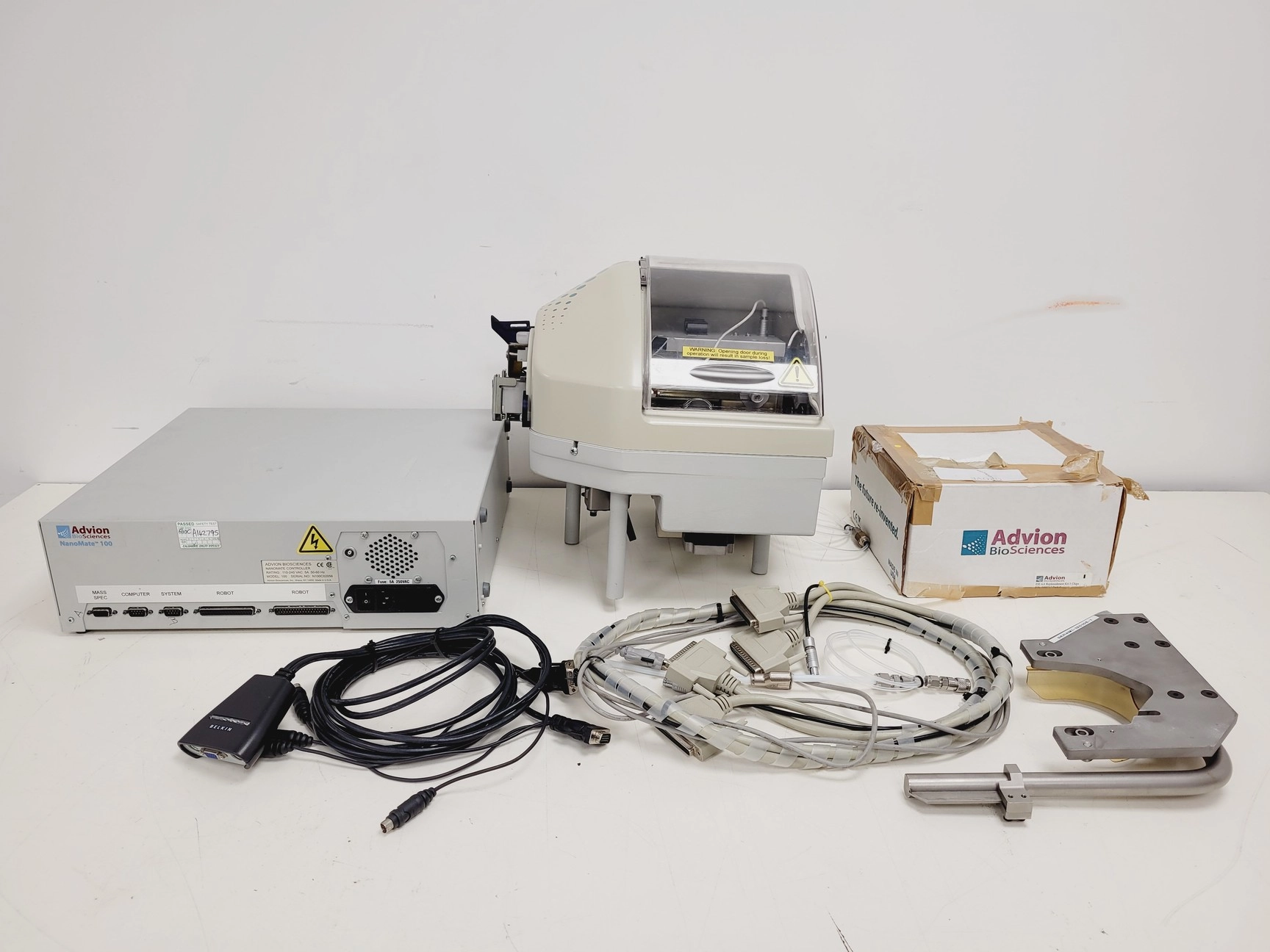 Advion Nanomate 100 Liquid Analysis Robot &amp; Controller Lab