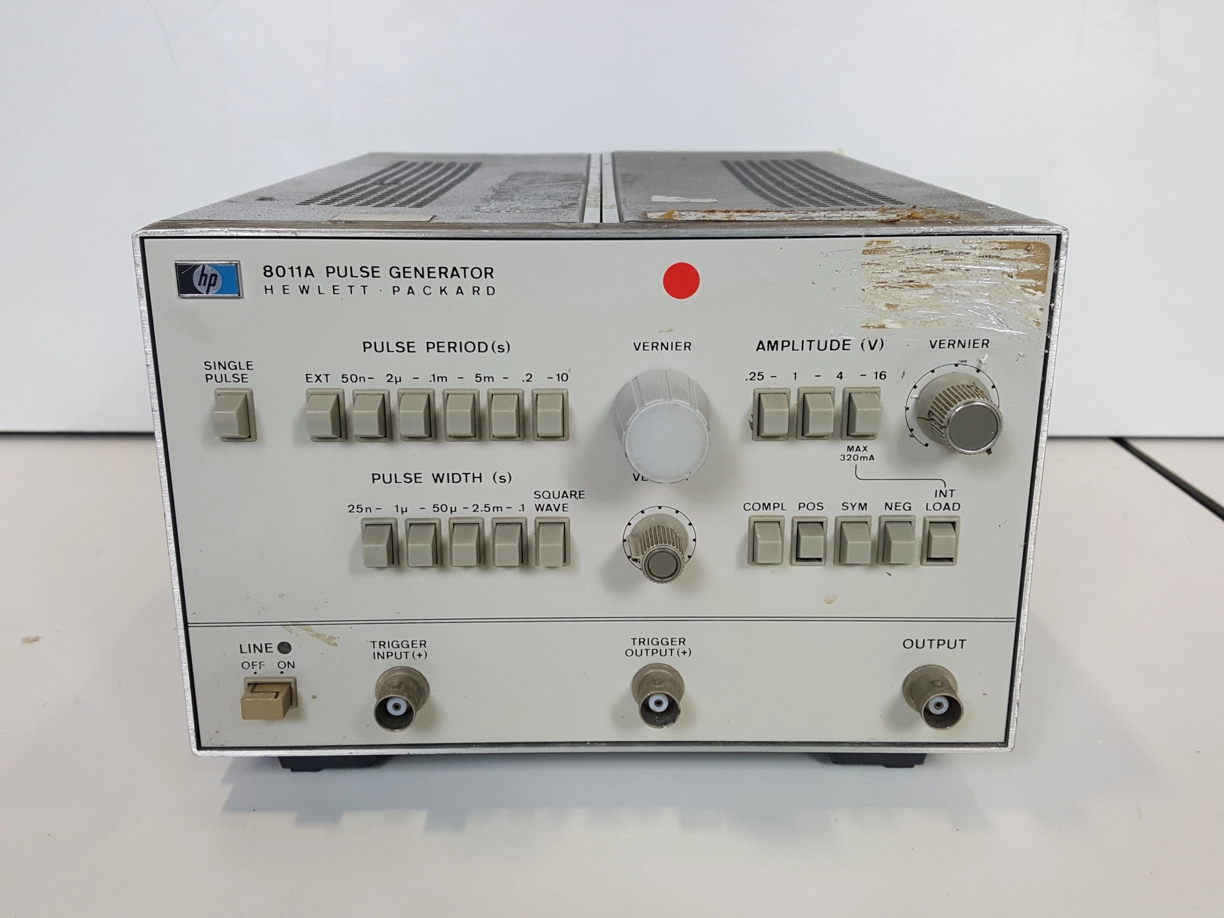 Hewlett Packard HP 8011A Pulse Generator Lab