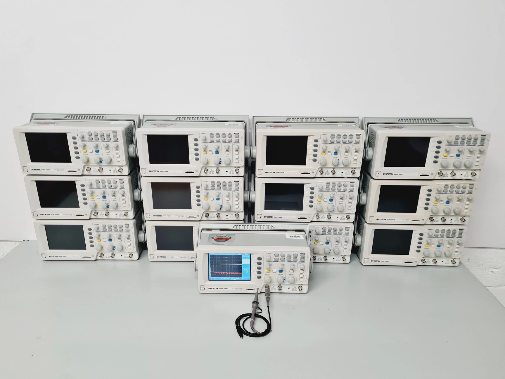 13 x GW INSTEK GDS-1022 Digital Storage Oscilloscope with Probes Job-Lot Lab Lab