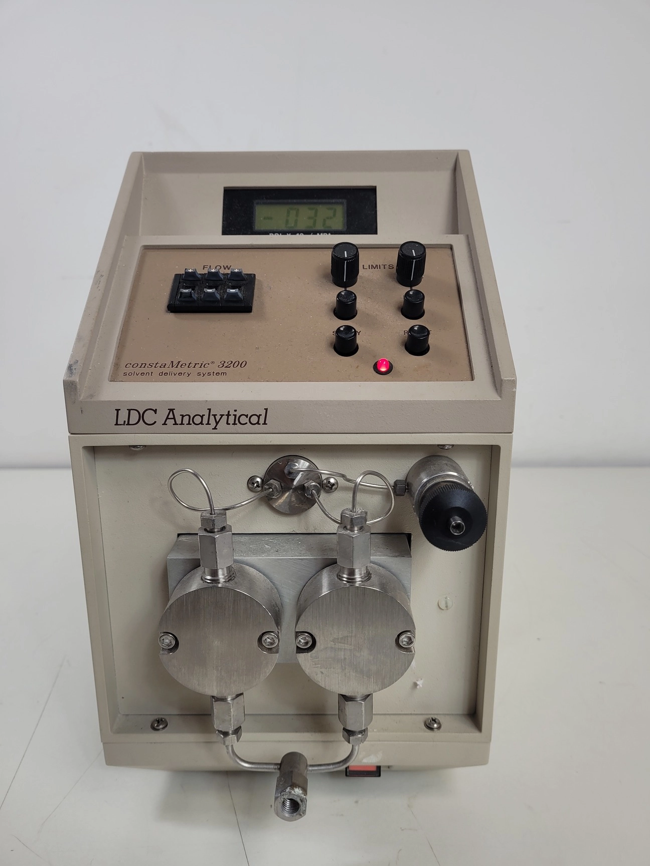 LDC Analytical Solvent Delivery System ConstaMetric 3200 Lab